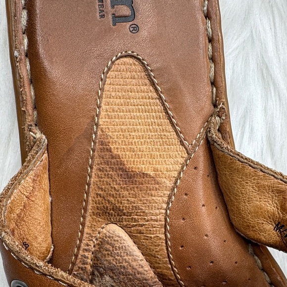 Born Women's Brown Leather Sandals Preowned worn see photos size 7 - Picture 2 of 7